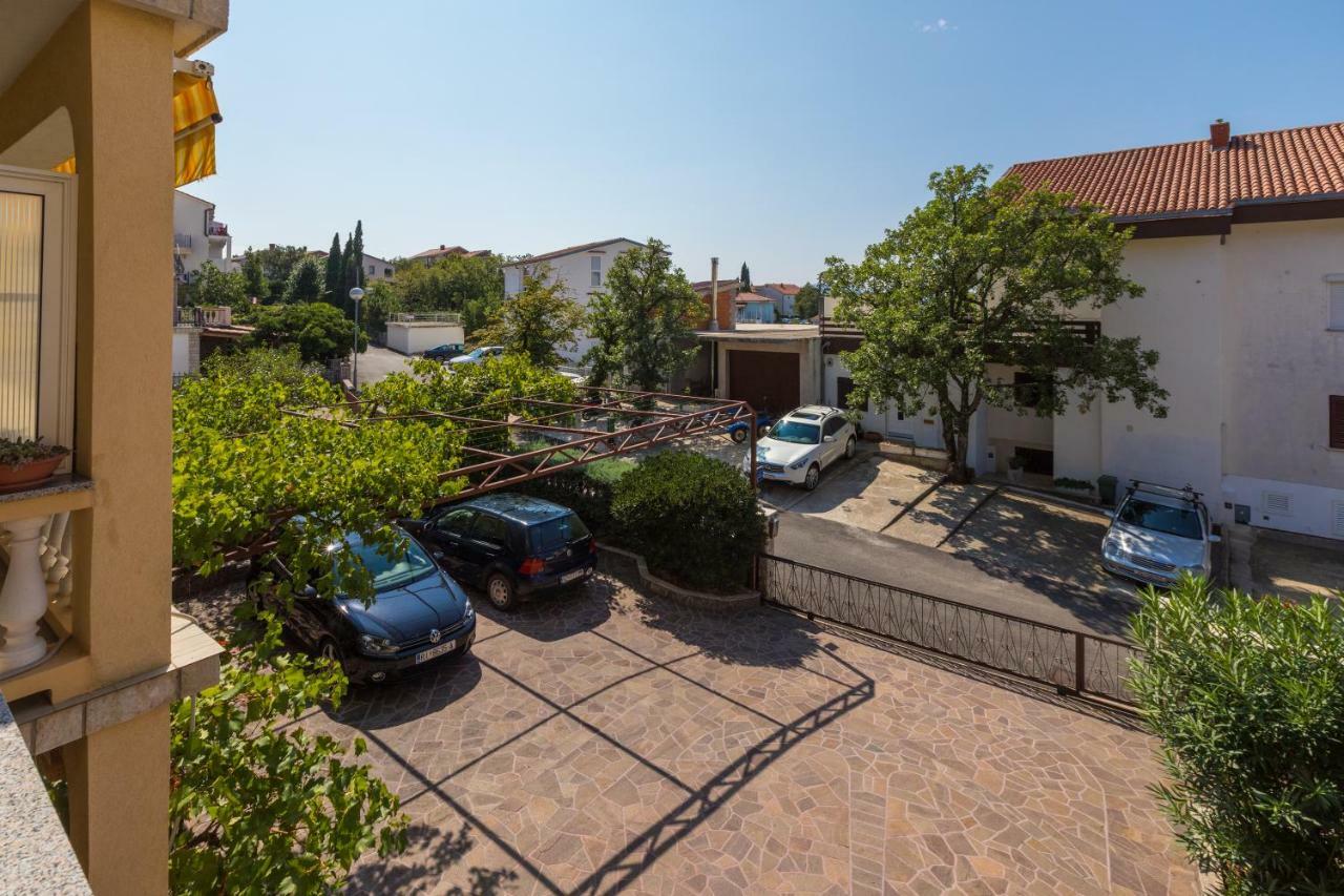 Apartman Laura Selce Exterior photo