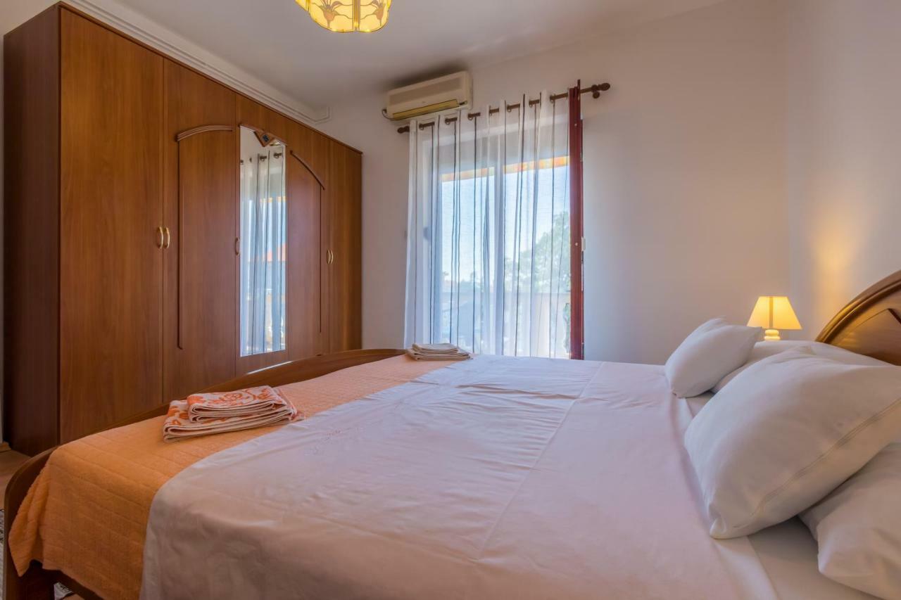 Apartman Laura Selce Exterior photo